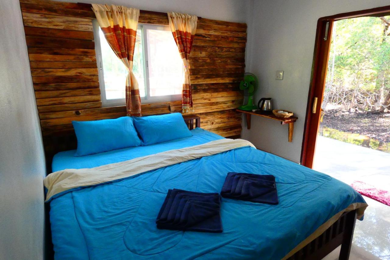 Chom Suan Homestay Ko Kut Bagian luar foto