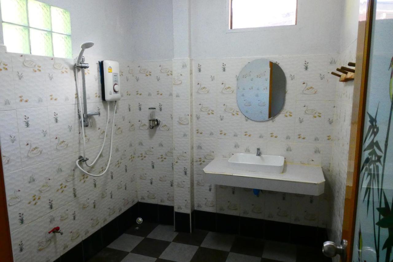 Chom Suan Homestay Ko Kut Bagian luar foto